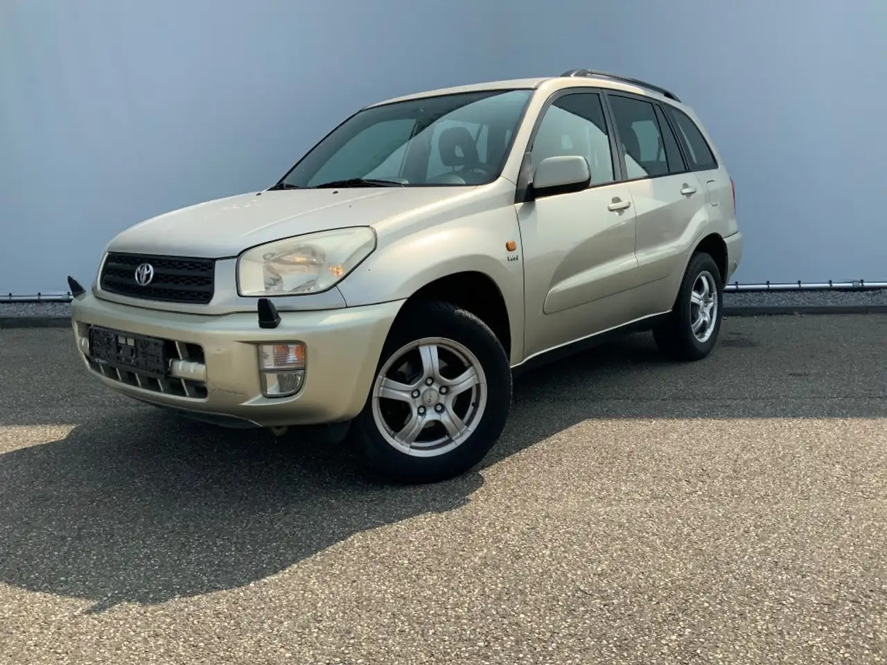 Toyota RAV 4 EXPORT FIXPRICE !!!! 4X4 Airco Cruise Automaat Alu - SUV/ Geländewagen: das Bild 1 Toyota RAV 4 EXPORT FIXPRICE !!!! 4X4 Airco Cruise Automaat Alu - SUV/ Geländewagen: das Bild 1