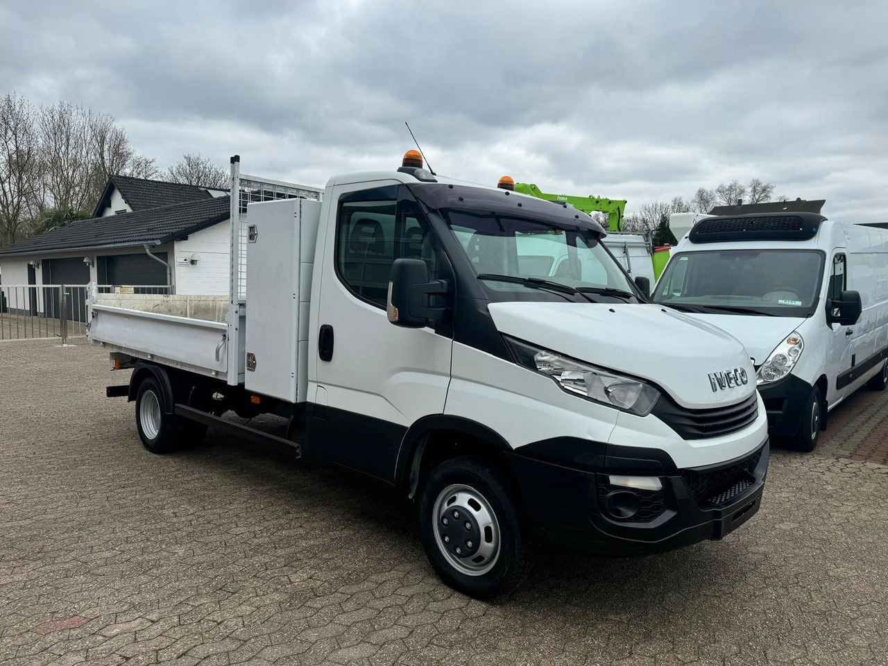 Iveco Daily 35C14 Kipper EURO 6 - Kipper Transporter: das Bild 3 Iveco Daily 35C14 Kipper EURO 6 - Kipper Transporter: das Bild 3