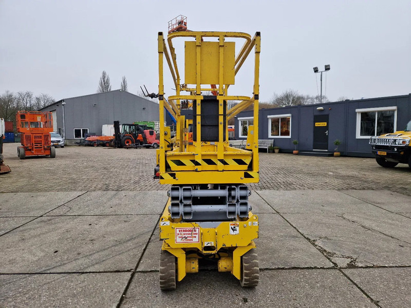 Genie GS2032 elektrisch werkhoogte 8m. met keuring - Scherenbühne: das Bild 5 Genie GS2032 elektrisch werkhoogte 8m. met keuring - Scherenbühne: das Bild 5
