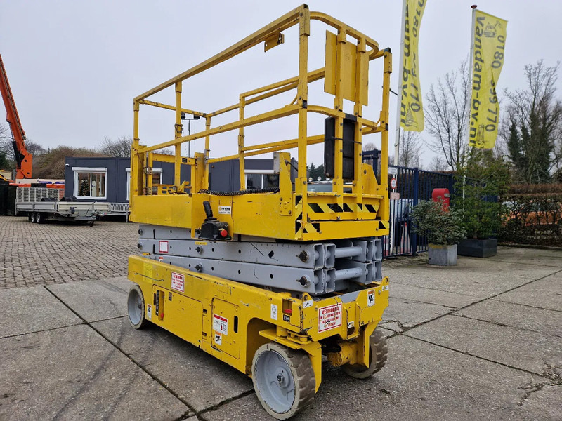 Genie GS2032 elektrisch werkhoogte 8m. met keuring - Scherenbühne: das Bild 3 Genie GS2032 elektrisch werkhoogte 8m. met keuring - Scherenbühne: das Bild 3