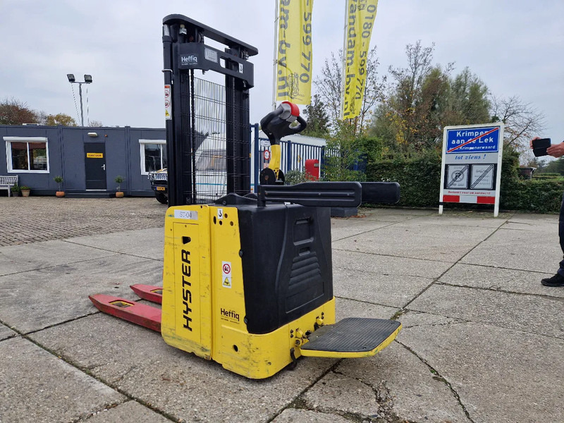 Hyster S1.5S elektrische stapelaar - Hochhubwagen: das Bild 3 Hyster S1.5S elektrische stapelaar - Hochhubwagen: das Bild 3