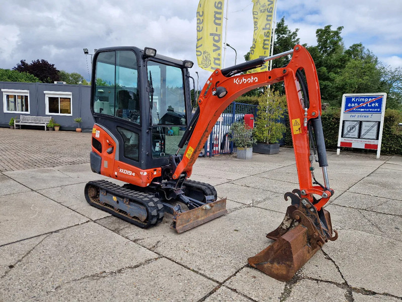 Kubota KX019-4 CW05 met 2 bakken - Minibagger: das Bild 2 Kubota KX019-4 CW05 met 2 bakken - Minibagger: das Bild 2