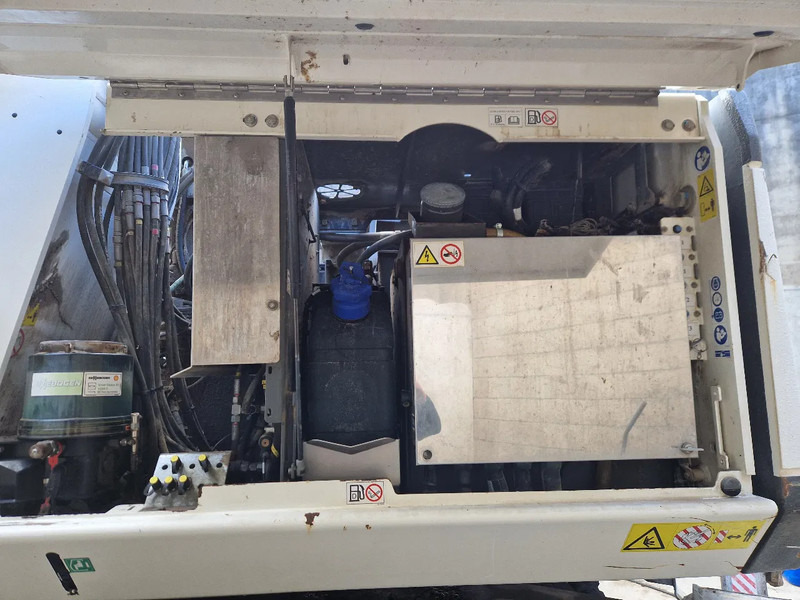 Sennebogen 821 overslagkraan - Umschlagbagger: das Bild 5 Sennebogen 821 overslagkraan - Umschlagbagger: das Bild 5