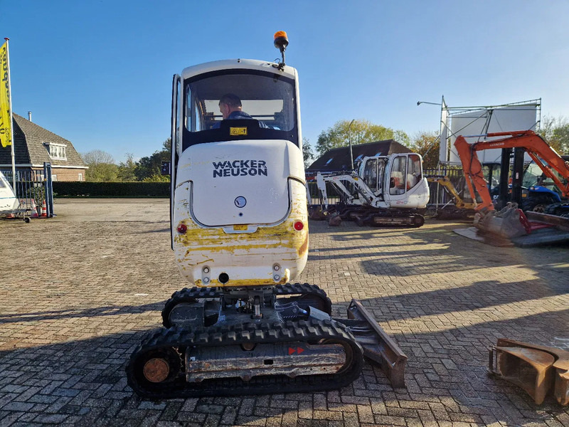 WACKER NEUSON 2404RD met nivelleersysteem, mountain proof - Minibagger: das Bild 2 WACKER NEUSON 2404RD met nivelleersysteem, mountain proof - Minibagger: das Bild 2