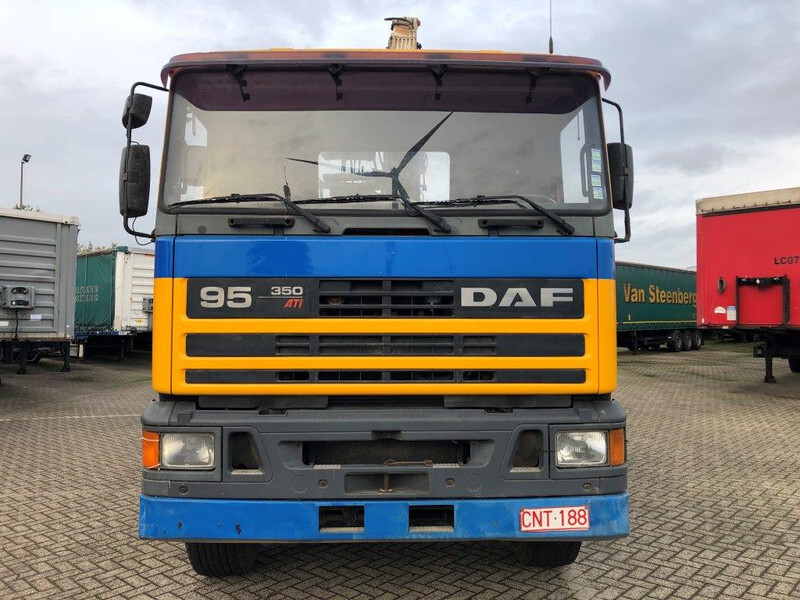 DAF 95.350 ATi - 6x4* - Kipper, Autokran: das Bild 2 DAF 95.350 ATi - 6x4* - Kipper, Autokran: das Bild 2
