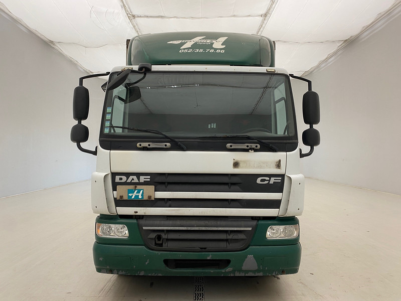 DAF CF75.250 - damaged engine* - Koffer LKW: das Bild 2 DAF CF75.250 - damaged engine* - Koffer LKW: das Bild 2