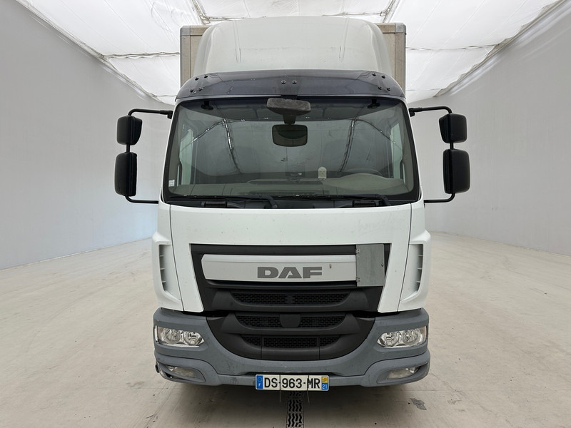 DAF LF 220 - Koffer LKW: das Bild 2 DAF LF 220 - Koffer LKW: das Bild 2