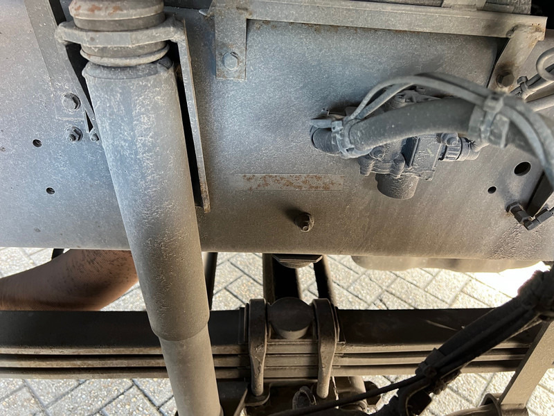 DAF XF105.460 Space Cab - Fahrgestell LKW: das Bild 5 DAF XF105.460 Space Cab - Fahrgestell LKW: das Bild 5