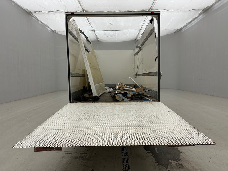 Renault D240* - Koffer LKW: das Bild 5 Renault D240* - Koffer LKW: das Bild 5