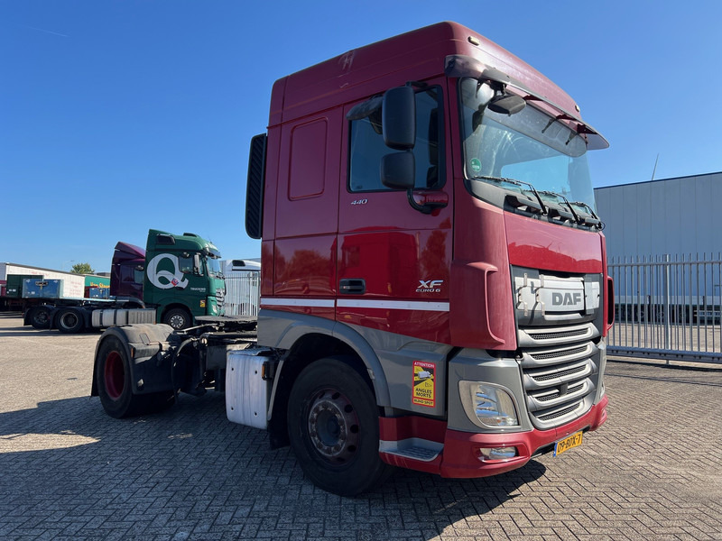 DAF XF106.440 Space Cab - Sattelzugmaschine: das Bild 3 DAF XF106.440 Space Cab - Sattelzugmaschine: das Bild 3