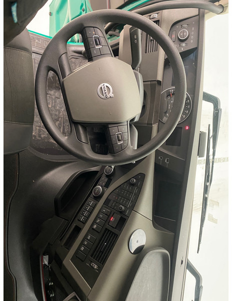 Sattelzugmaschine Volvo FH 460 Globetrotter: das Bild 11