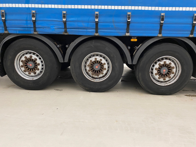 TURBO'S HOET Tautliner - Planenauflieger: das Bild 4 TURBO'S HOET Tautliner - Planenauflieger: das Bild 4