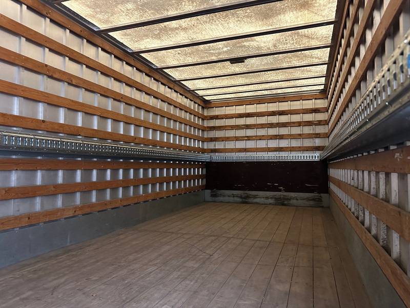 Volvo FL 240 - Koffer LKW: das Bild 5 Volvo FL 240 - Koffer LKW: das Bild 5