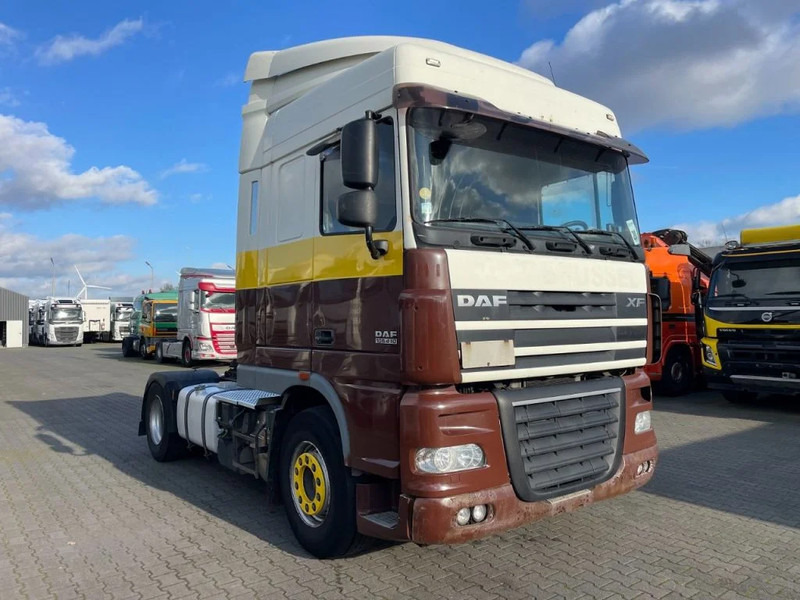 DAF XF 105.410 Spacecab Euro 5 - Sattelzugmaschine: das Bild 2 DAF XF 105.410 Spacecab Euro 5 - Sattelzugmaschine: das Bild 2