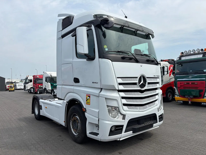 Mercedes-Benz Actros 1848 Retarder Euro 6 - Sattelzugmaschine: das Bild 2 Mercedes-Benz Actros 1848 Retarder Euro 6 - Sattelzugmaschine: das Bild 2