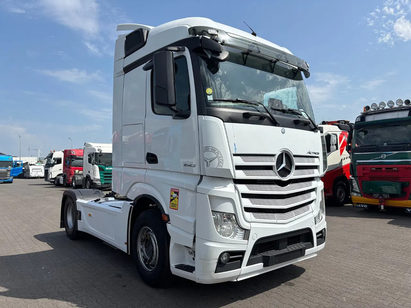 Mercedes-Benz Actros 1848 Retarder Euro 6 - Sattelzugmaschine: das Bild 2 Mercedes-Benz Actros 1848 Retarder Euro 6 - Sattelzugmaschine: das Bild 2