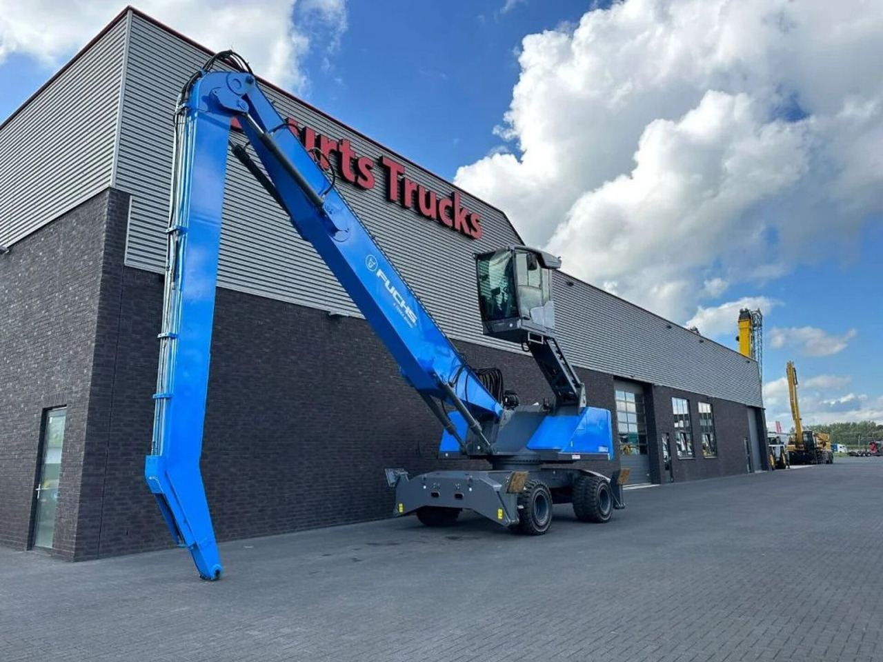 Fuchs MHL 350 MATERIAL HANDLER/UMSCHLAGBAGGER/OVERSLAG - Turmkran: das Bild 2 Fuchs MHL 350 MATERIAL HANDLER/UMSCHLAGBAGGER/OVERSLAG - Turmkran: das Bild 2