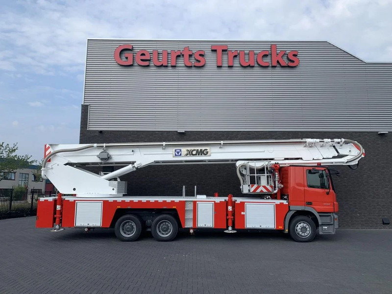 Mercedes-Benz Actros 3332 6X4 XCMG DG53C FIRE FIGTHING PLATFORM 53 METER - LKW: das Bild 4 Mercedes-Benz Actros 3332 6X4 XCMG DG53C FIRE FIGTHING PLATFORM 53 METER - LKW: das Bild 4