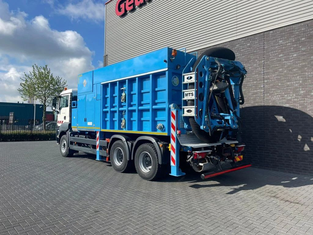 MAN MTS SAUGBAGGER/SUCTIONEXCAVATOR/GRONDZUIGER - Saug-/ Spülfahrzeug: das Bild 4 MAN MTS SAUGBAGGER/SUCTIONEXCAVATOR/GRONDZUIGER - Saug-/ Spülfahrzeug: das Bild 4