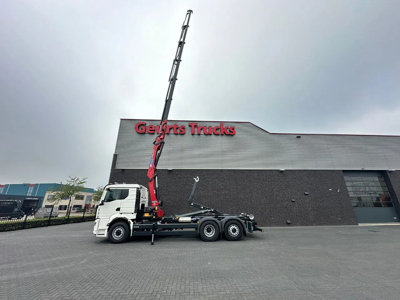 MAN TGS 26.520 6X4H-4 BL NEW MODEL + MEILLER HAAKARMSYSTEEM + HMF 2320 K6-RCS KRAAN/KRAN/CRANE/GRUA - Abrollkipper, Autokran: das Bild 3 MAN TGS 26.520 6X4H-4 BL NEW MODEL + MEILLER HAAKARMSYSTEEM + HMF 2320 K6-RCS KRAAN/KRAN/CRANE/GRUA - Abrollkipper, Autokran: das Bild 3