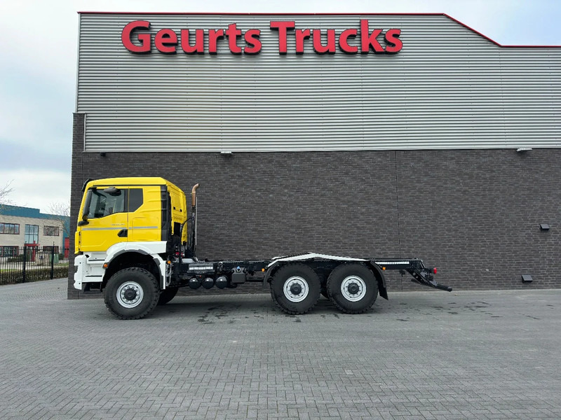 MAN TGS 33.540 6X6 BB CH HEAVY DUTY CHASSIS CABINE/NIEUW/NEUE/NEW - Fahrgestell LKW: das Bild 1 MAN TGS 33.540 6X6 BB CH HEAVY DUTY CHASSIS CABINE/NIEUW/NEUE/NEW - Fahrgestell LKW: das Bild 1