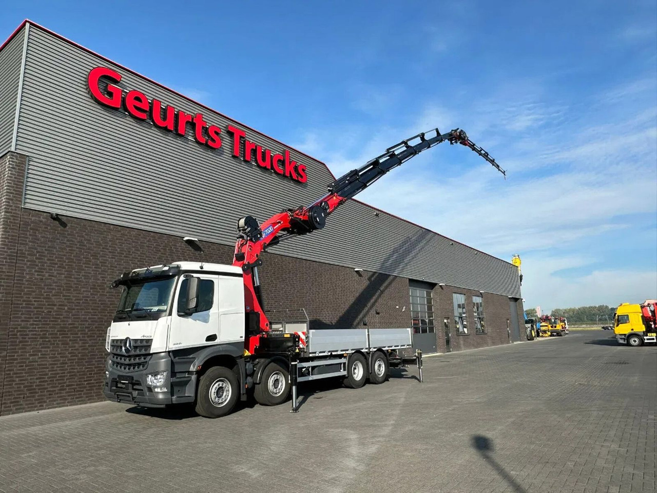 Mercedes-Benz Arocs 3251 8X2 + HMF 7020-K7 FJ 1400-K6 KRAAN/KR - Autokran: das Bild 2 Mercedes-Benz Arocs 3251 8X2 + HMF 7020-K7 FJ 1400-K6 KRAAN/KR - Autokran: das Bild 2
