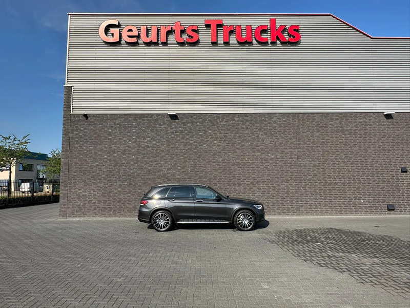 Mercedes-Benz GLC AMG 200 4MATIC - SUV/ Geländewagen: das Bild 4 Mercedes-Benz GLC AMG 200 4MATIC - SUV/ Geländewagen: das Bild 4