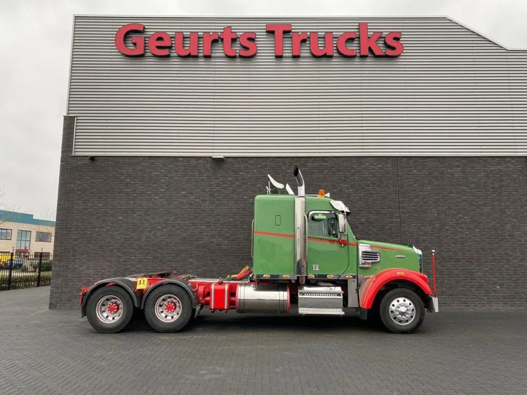 Freightliner CORONADA 6X4 EURO 6 TREKKER/TRACTOR/SATTELZUGMAS - Sattelzugmaschine: das Bild 4 Freightliner CORONADA 6X4 EURO 6 TREKKER/TRACTOR/SATTELZUGMAS - Sattelzugmaschine: das Bild 4