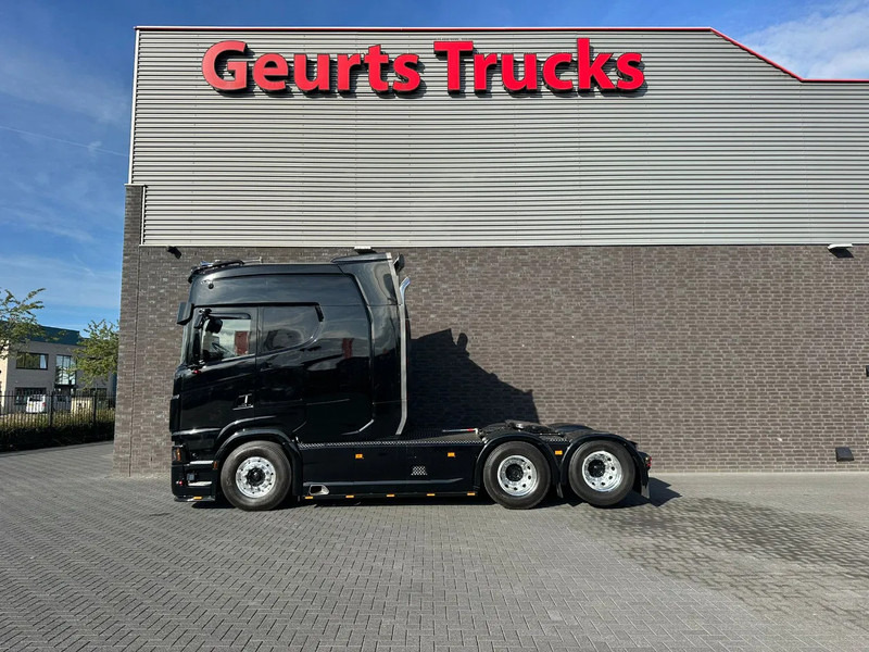 Scania S660 V8 6X2 LONGLINE SPECIAL INTERIOR BUFFL TREKKER MET HYDRAULIEK / SATTELZUG / TRACTOR UNIT / CAMIÓN - Sattelzugmaschine: das Bild 1 Scania S660 V8 6X2 LONGLINE SPECIAL INTERIOR BUFFL TREKKER MET HYDRAULIEK / SATTELZUG / TRACTOR UNIT / CAMIÓN - Sattelzugmaschine: das Bild 1