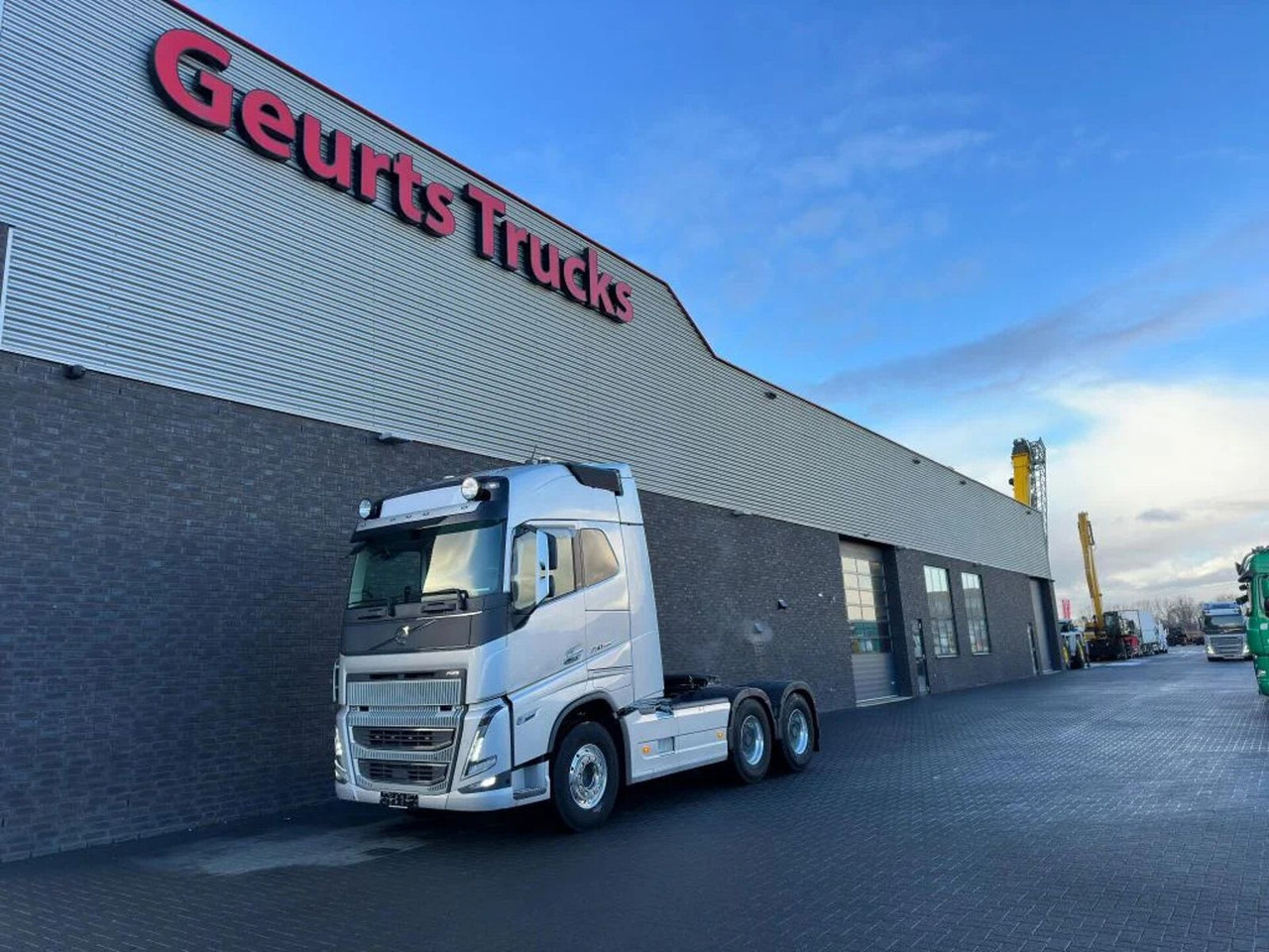 Volvo FH 16.750 6X4 TREKKER/TRACTOR/SZM EURO 6 HYDRAUL - Sattelzugmaschine: das Bild 2 Volvo FH 16.750 6X4 TREKKER/TRACTOR/SZM EURO 6 HYDRAUL - Sattelzugmaschine: das Bild 2
