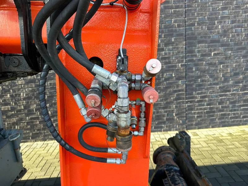 Lader Sennebogen 608 MULTICRANE/ROUGH TERRAIN CRANE + JIB: das Bild 17