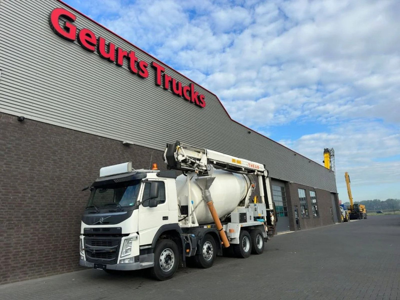 Volvo FM 410 8X4 + STETTER 9 M3 MIXER/MISCHER + THEAM - Fahrmischer: das Bild 2 Volvo FM 410 8X4 + STETTER 9 M3 MIXER/MISCHER + THEAM - Fahrmischer: das Bild 2