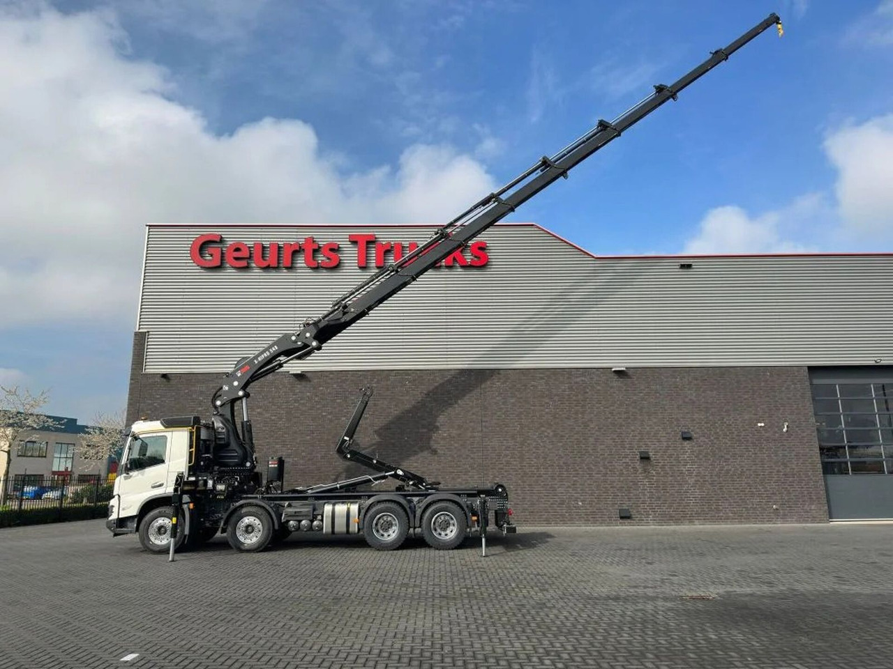 Volvo FMX 500 8X4 HIAB HAAKARM + HIAB 548 E-8 KRAAN/KR - Autokran: das Bild 5 Volvo FMX 500 8X4 HIAB HAAKARM + HIAB 548 E-8 KRAAN/KR - Autokran: das Bild 5