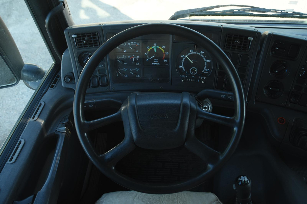 Kipper SCANIA P94     220: das Bild 17
