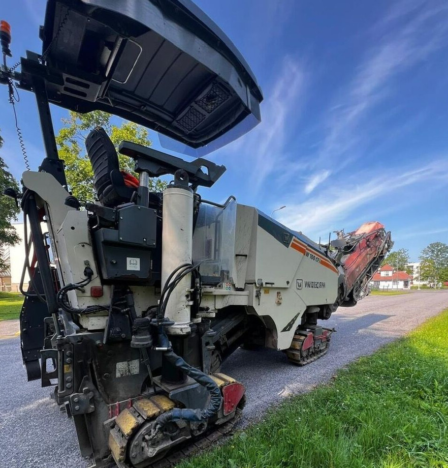 WIRTGEN W 100CFi - Asphalttechnik: das Bild 1 WIRTGEN W 100CFi - Asphalttechnik: das Bild 1
