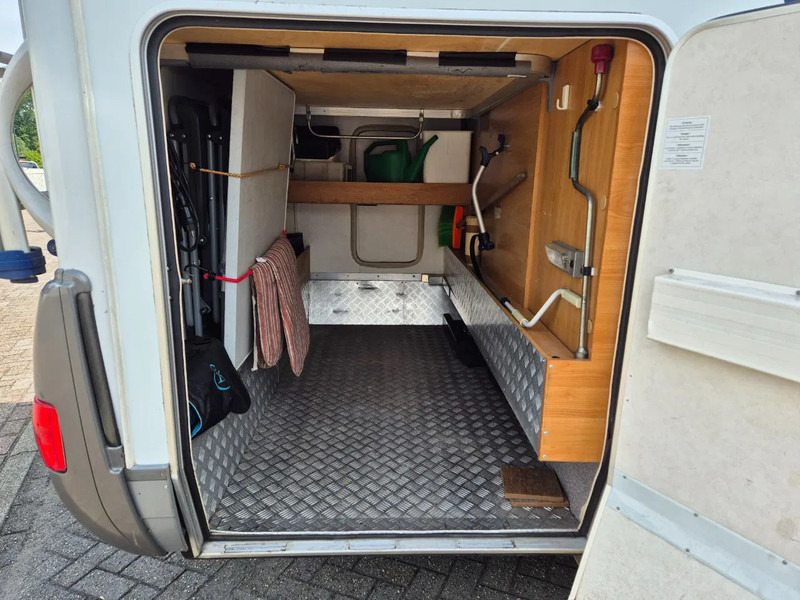 Hymer Camper B 524. airco - Integriertes Wohnmobil: das Bild 5 Hymer Camper B 524. airco - Integriertes Wohnmobil: das Bild 5