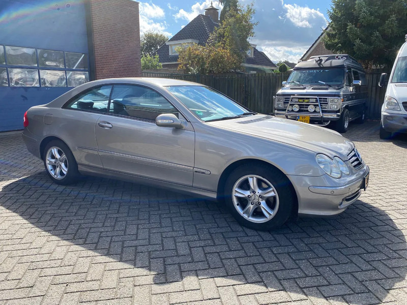 Mercedes-Benz CLK-Klasse C 200 KOMP. Autom. - PKW: das Bild 2 Mercedes-Benz CLK-Klasse C 200 KOMP. Autom. - PKW: das Bild 2