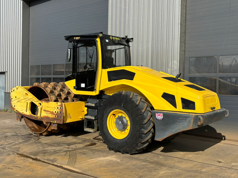 Bomag BW219PDH-5 - Walzen: das Bild 3 Bomag BW219PDH-5 - Walzen: das Bild 3