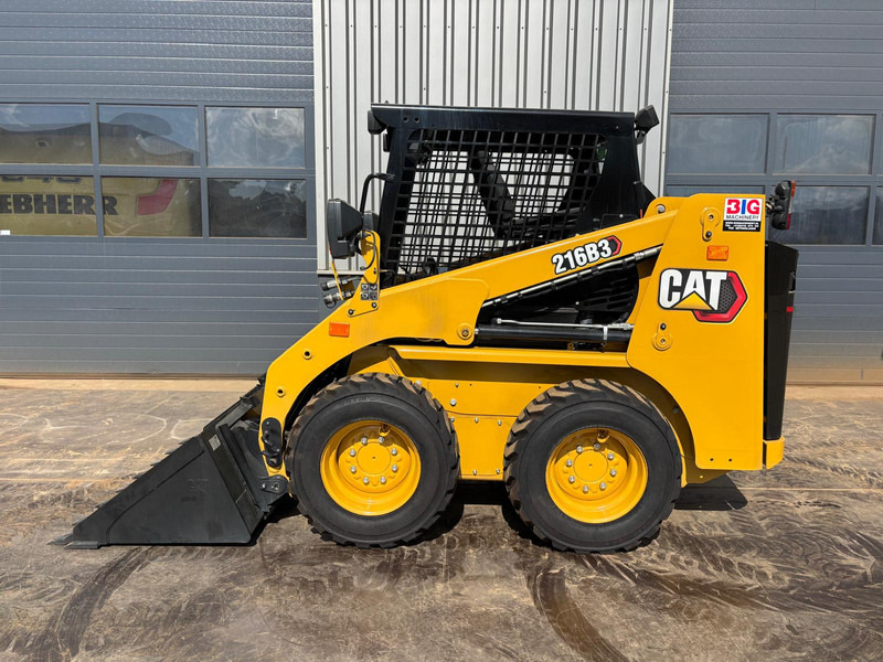 Caterpillar 216B3 - Lader: das Bild 2 Caterpillar 216B3 - Lader: das Bild 2