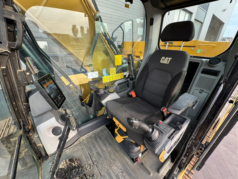 Kettenbagger Caterpillar 323 07A: das Bild 10