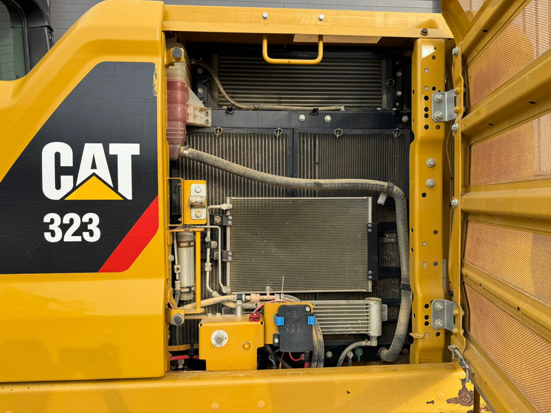 Kettenbagger Caterpillar 323 07A: das Bild 19