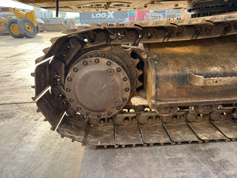 Kettenbagger Caterpillar 323 07A: das Bild 14
