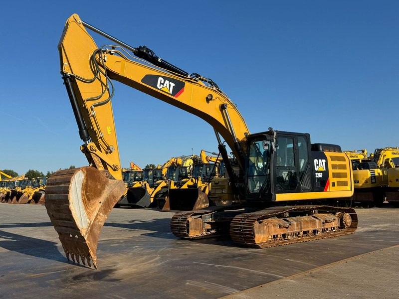 Caterpillar 326FL - Kettenbagger: das Bild 2 Caterpillar 326FL - Kettenbagger: das Bild 2