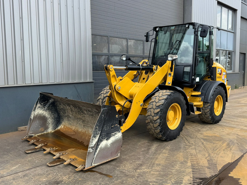 Caterpillar 908M - Radlader: das Bild 2 Caterpillar 908M - Radlader: das Bild 2