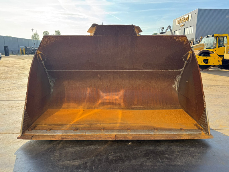 Caterpillar 980M Bucket with edge, Volvo groot - Schaufel: das Bild 1 Caterpillar 980M Bucket with edge, Volvo groot - Schaufel: das Bild 1