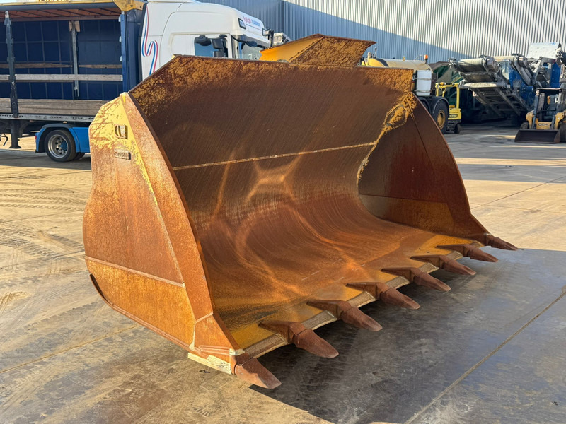 Caterpillar 980M Bucket with teeth, Volvo groot - Schaufel: das Bild 2 Caterpillar 980M Bucket with teeth, Volvo groot - Schaufel: das Bild 2