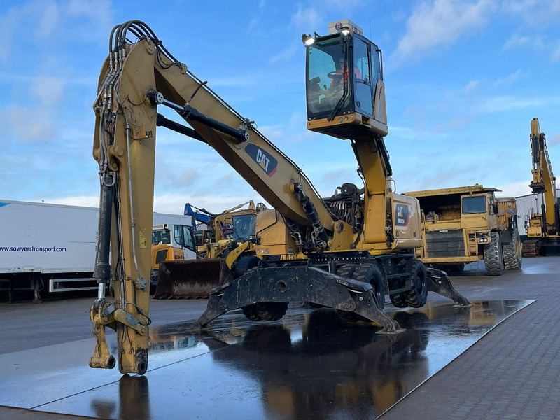 Caterpillar MH3024 - Umschlagbagger: das Bild 2 Caterpillar MH3024 - Umschlagbagger: das Bild 2
