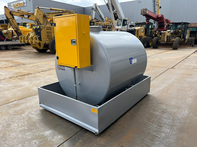 Emiliana Serbatoi Emiliana Serbatoi TF3/50 3000Ltr. - Lagertank: das Bild 5 Emiliana Serbatoi Emiliana Serbatoi TF3/50 3000Ltr. - Lagertank: das Bild 5