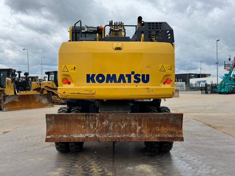 Komatsu PW180-11 - Mobilbagger: das Bild 4 Komatsu PW180-11 - Mobilbagger: das Bild 4