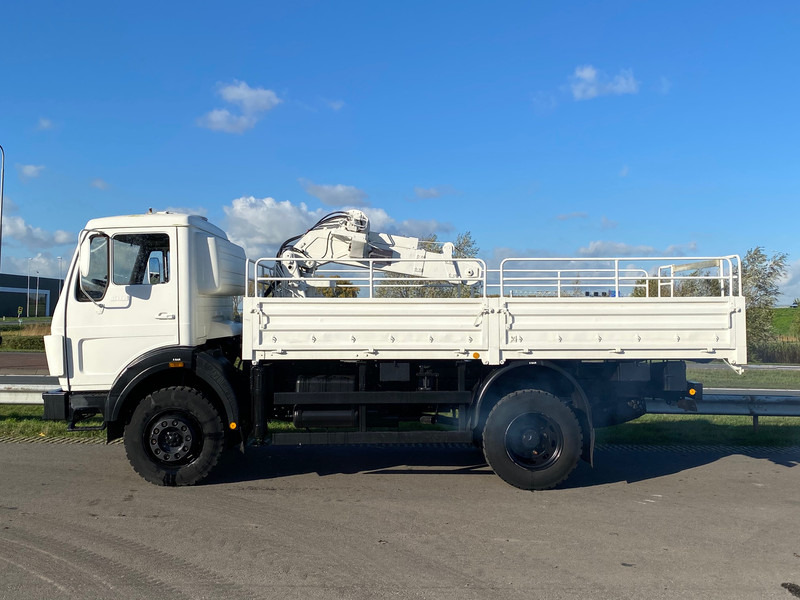 MERCEDESBENZ 1017 4X4 ex reconditioned white with crane - LKW, Autokran: das Bild 1 MERCEDESBENZ 1017 4X4 ex reconditioned white with crane - LKW, Autokran: das Bild 1